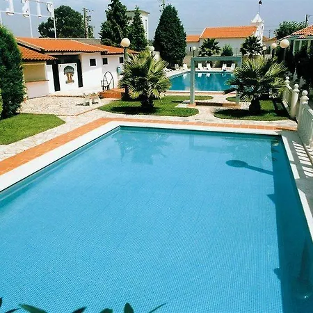 Quinta Dos Tres Pinheiros 梅阿利亚达