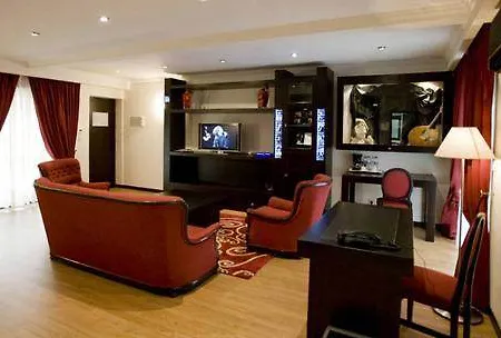 酒店 Quinta Dos Tres Pinheiros 3*