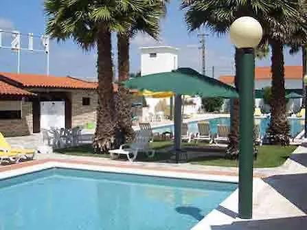 Quinta Dos Tres Pinheiros 梅阿利亚达